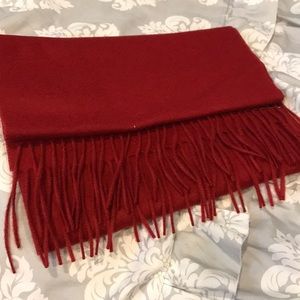 Woman's NWT 100%  cashmere red scarf